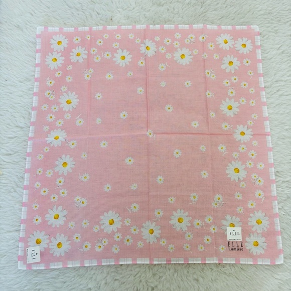 Elle Pink Floral Handkerchief/Bandana scarf size 17.5” - Picture 6 of 10